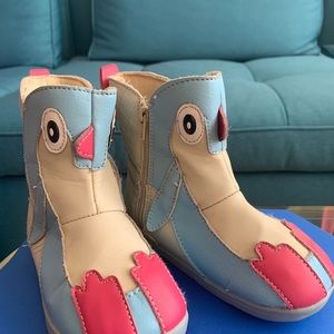 Zoologan Boots.